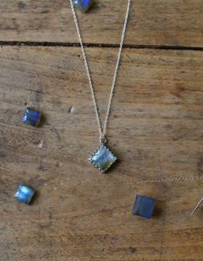 "Kadri" silver and Labradorite necklace