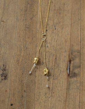 "Lily" gold necklace with moonstone beads