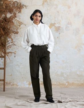 "Yana" corduroy pants moss green